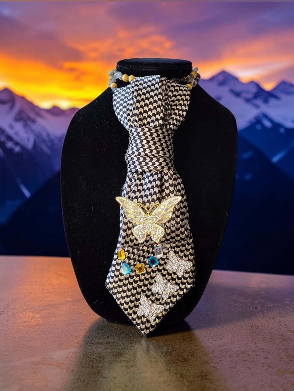 ๐ฆ Black & Gold Butterfly Tie Necklace ๐ฆ